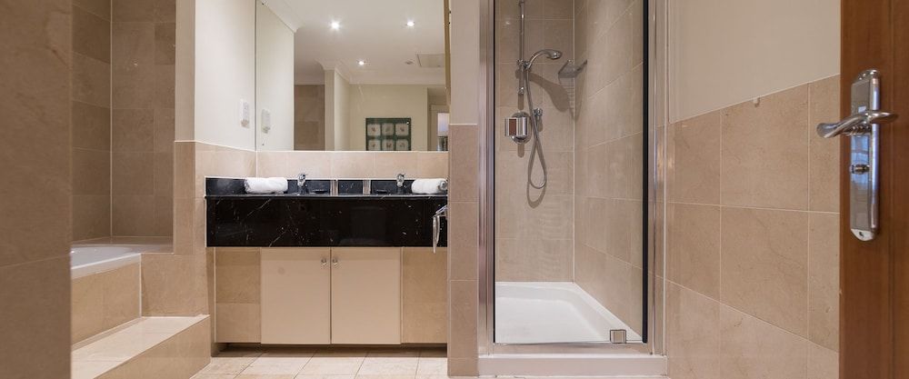 A Place Like Home - Elegant Apartment near Green Park Apartment, 2 Bedrooms, 2 Bathrooms 23