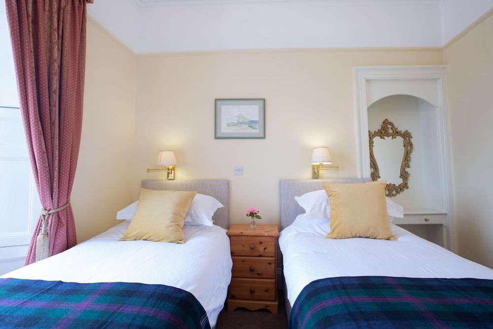 The Garret Twin Room