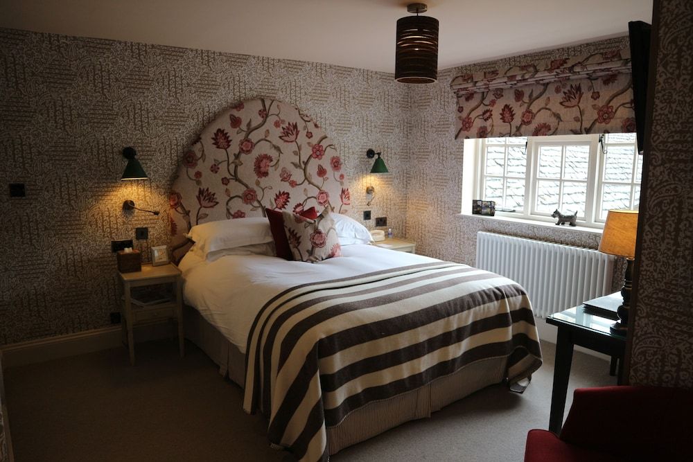 The Lamb Inn Classic db 7