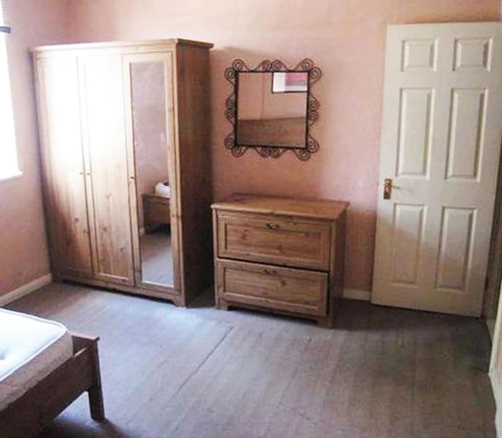 undefined Becket House 5