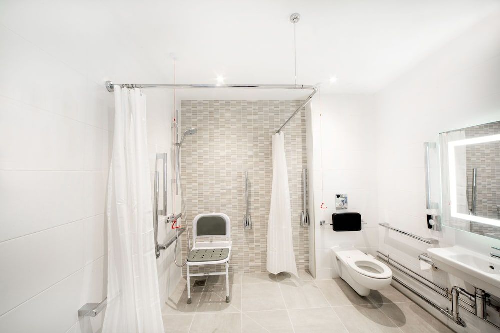 Hampton by Hilton Blackpool Room, 1 Queen Bed, Accessible 4