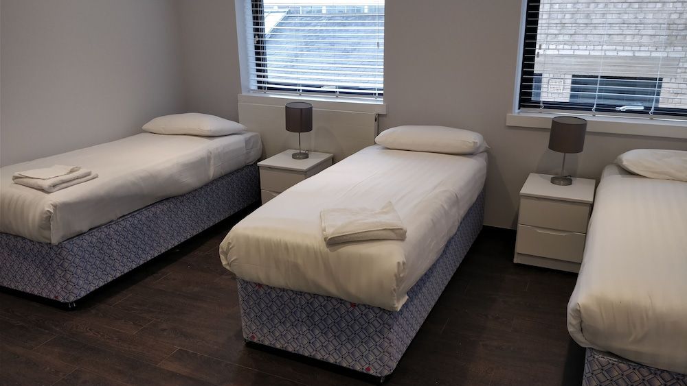 undefined Access Tower Hill 7