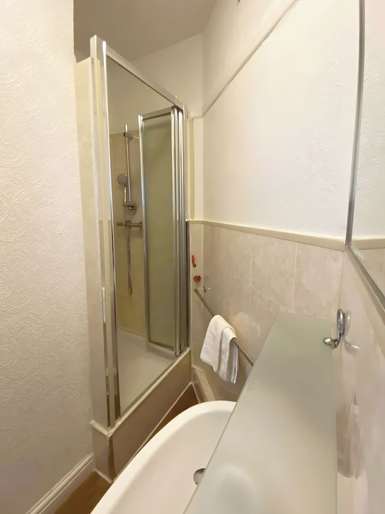 The Grand Hotel Triple Room, Sea View 9