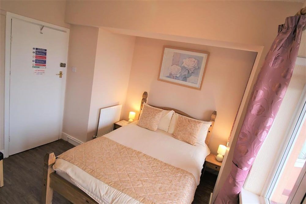 The Grand Hotel Double Room, Sea View 3