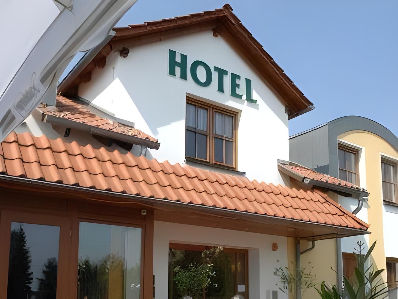 undefined Landhotel Dresden