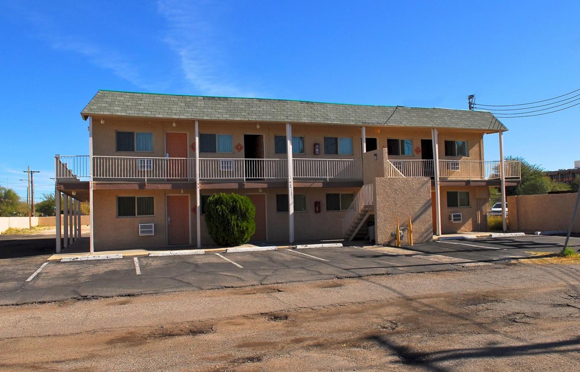 undefined Stone Inn Extended Stay U of A 6