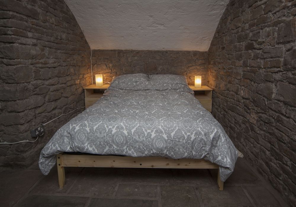 undefined The Priory Cellars Abbots Leigh