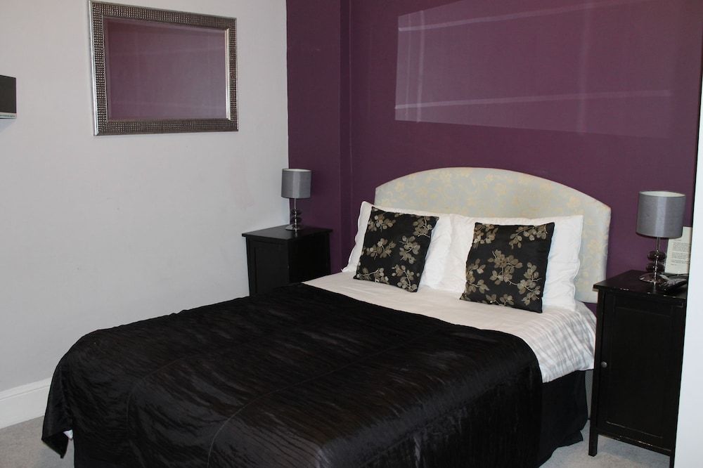 undefined Wimbledon Hotel