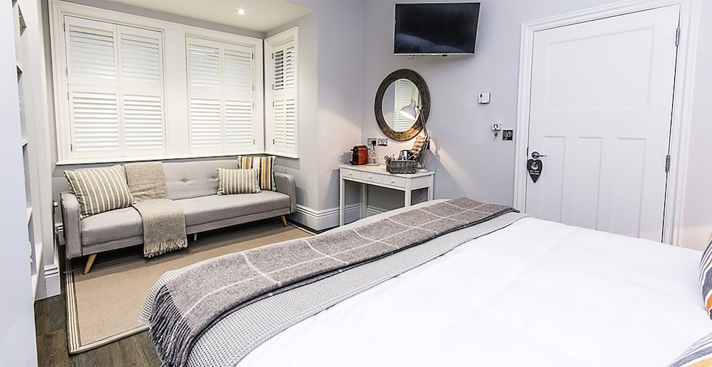 Brocco on the Park Deluxe Double or Twin Room - Nightjar's Nest 3