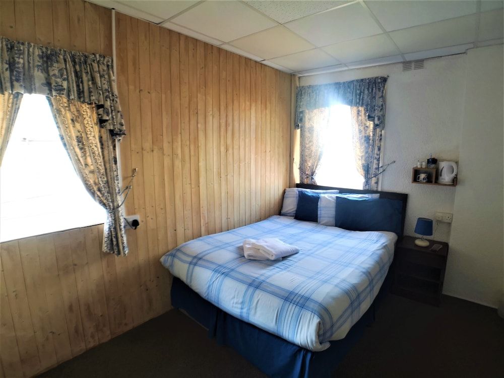 The Hopton Hotel Economy Double Room 3