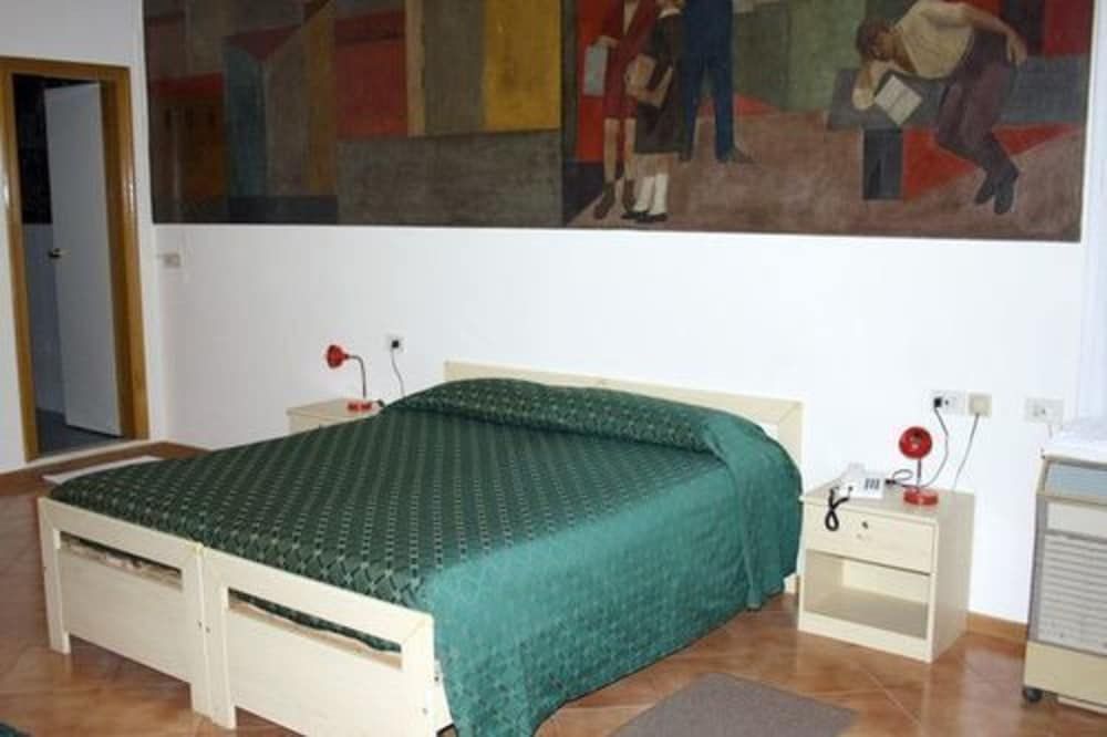 Hotel Bodoni Standard Double or Twin Room 3