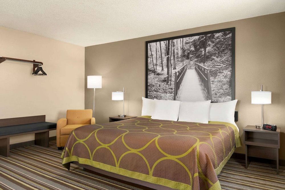 Standard Room, 1 King Bed