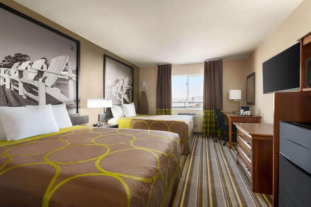 Double Room, 2 Double Beds