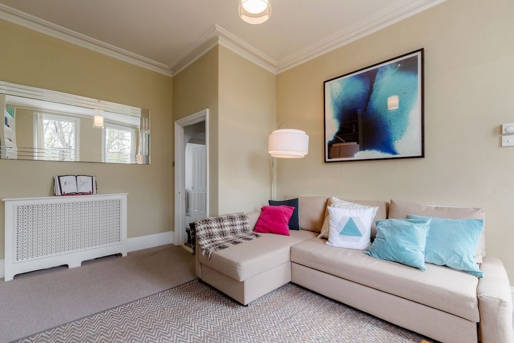 Earls Court Apartments by BaseToGo Apartment, 2 Bedrooms 18