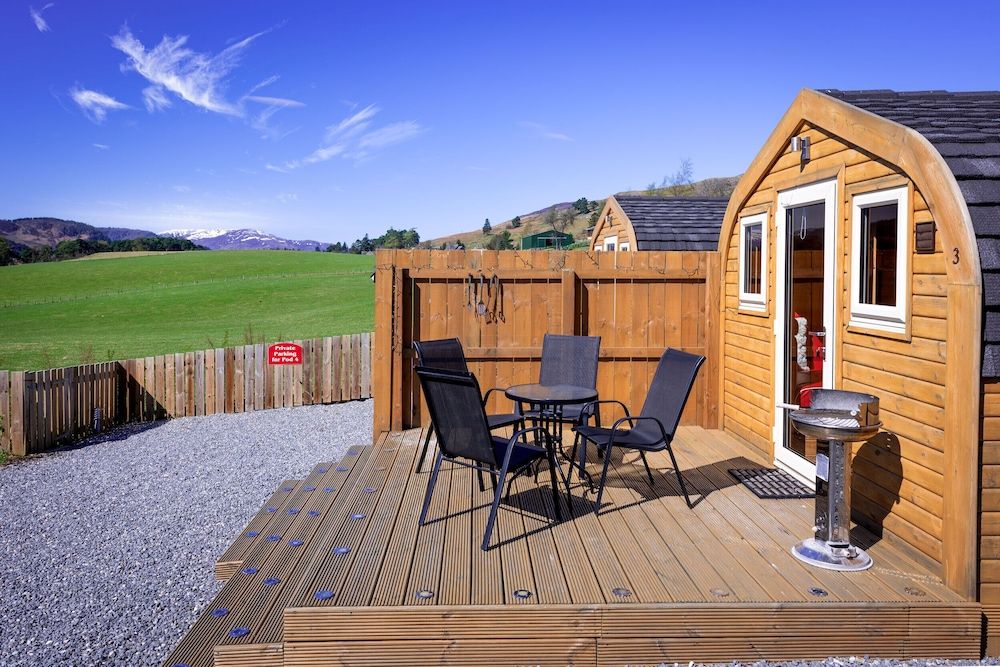 Tigh an Each B&B & Laggan Glamping Deluxe Chalet, 1 Bedroom, Kitchen, Mountain View 8