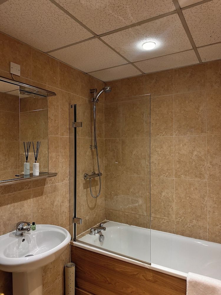 The Bridge Riverside Vintage Double 9