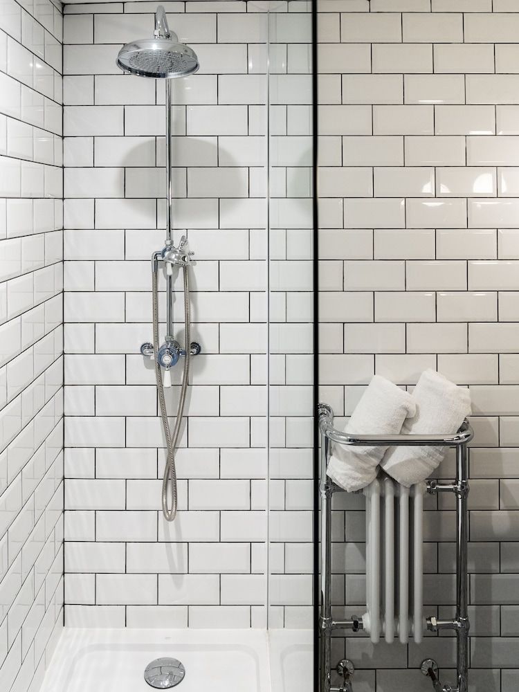 The Bridge Luxury Room, 1 King Bed 10