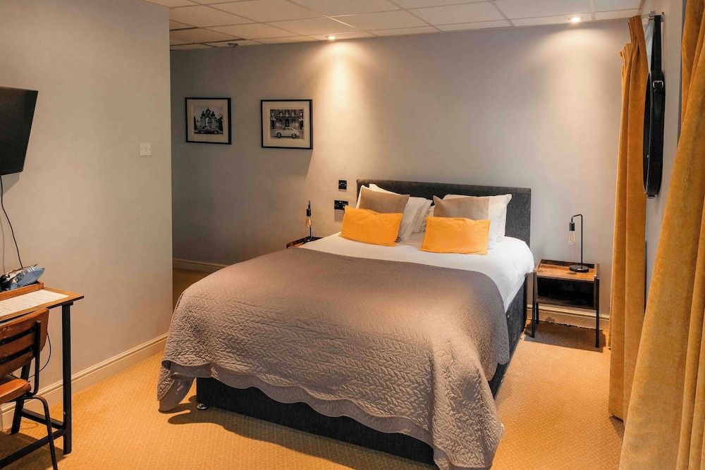 The Bridge Riverside Vintage Double 5