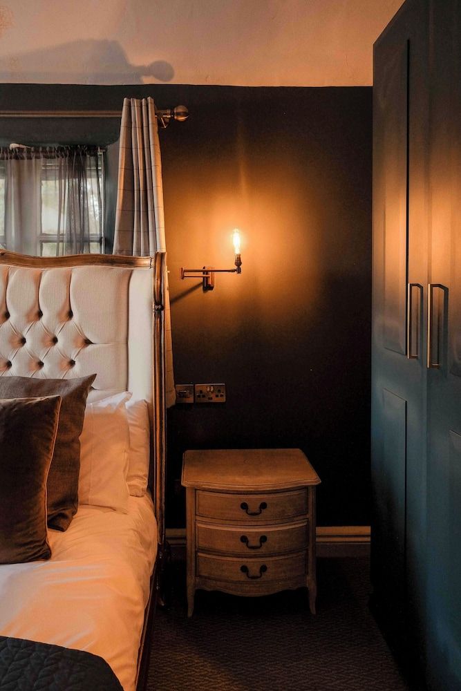 The Bridge Luxury Room, 1 King Bed 17