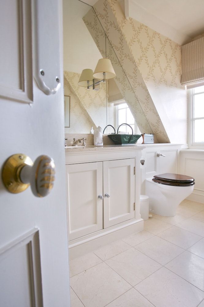 Hambleton Hall Superior Room, Lake View 4