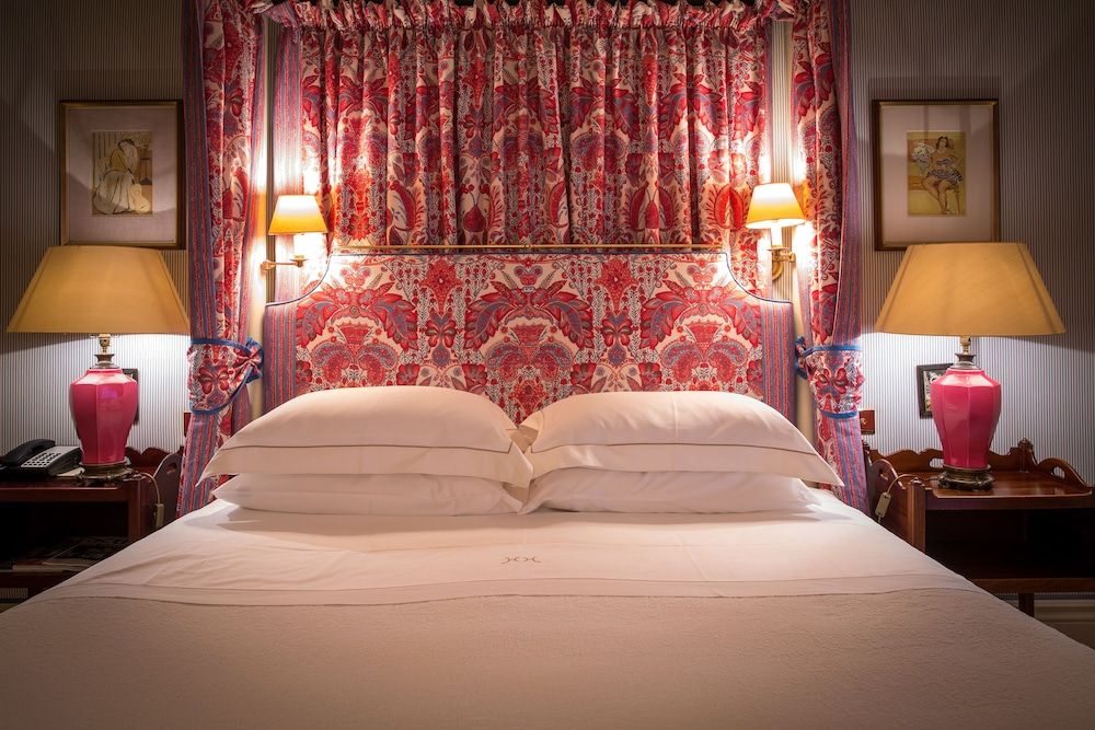 Hambleton Hall Master Room, Lake View 4