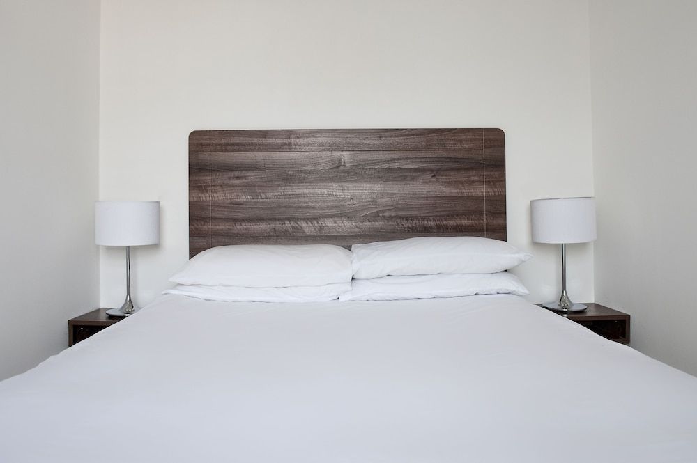 Goodenough College Double Room, Ensuite 2