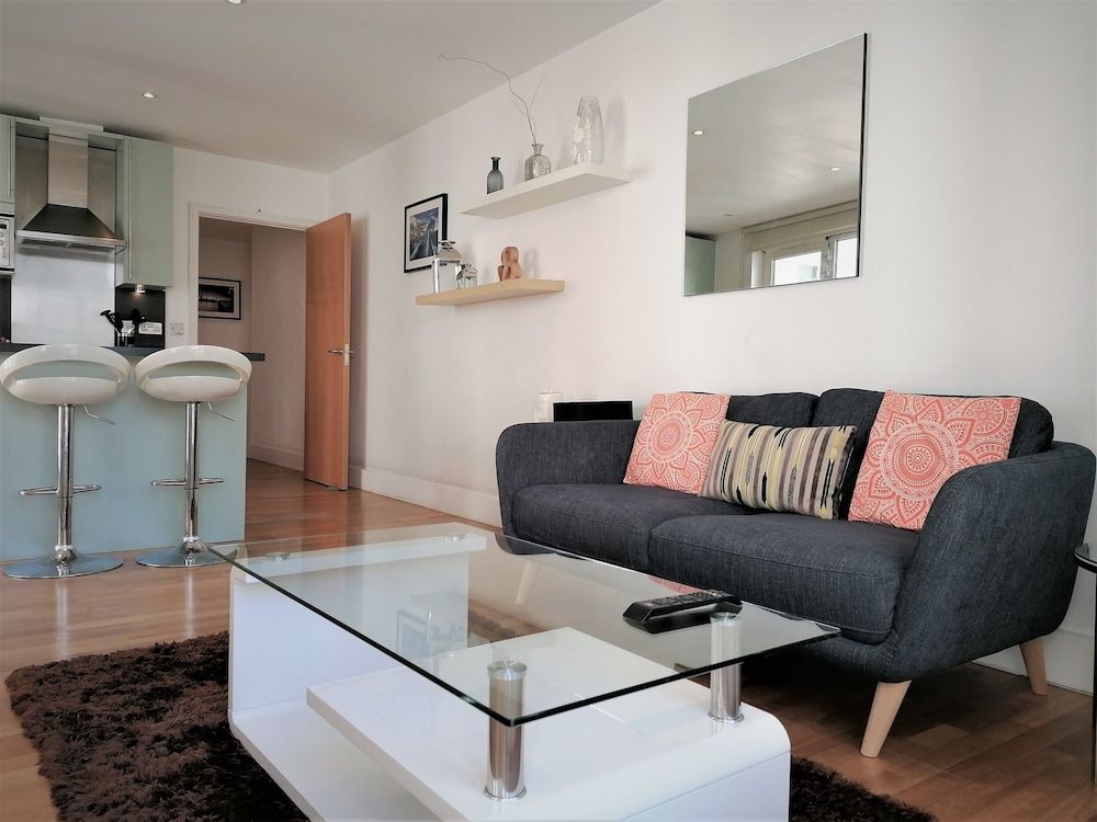Still Life Tower Hill Executive Executive Apartment, 1 Bedroom, City View 5