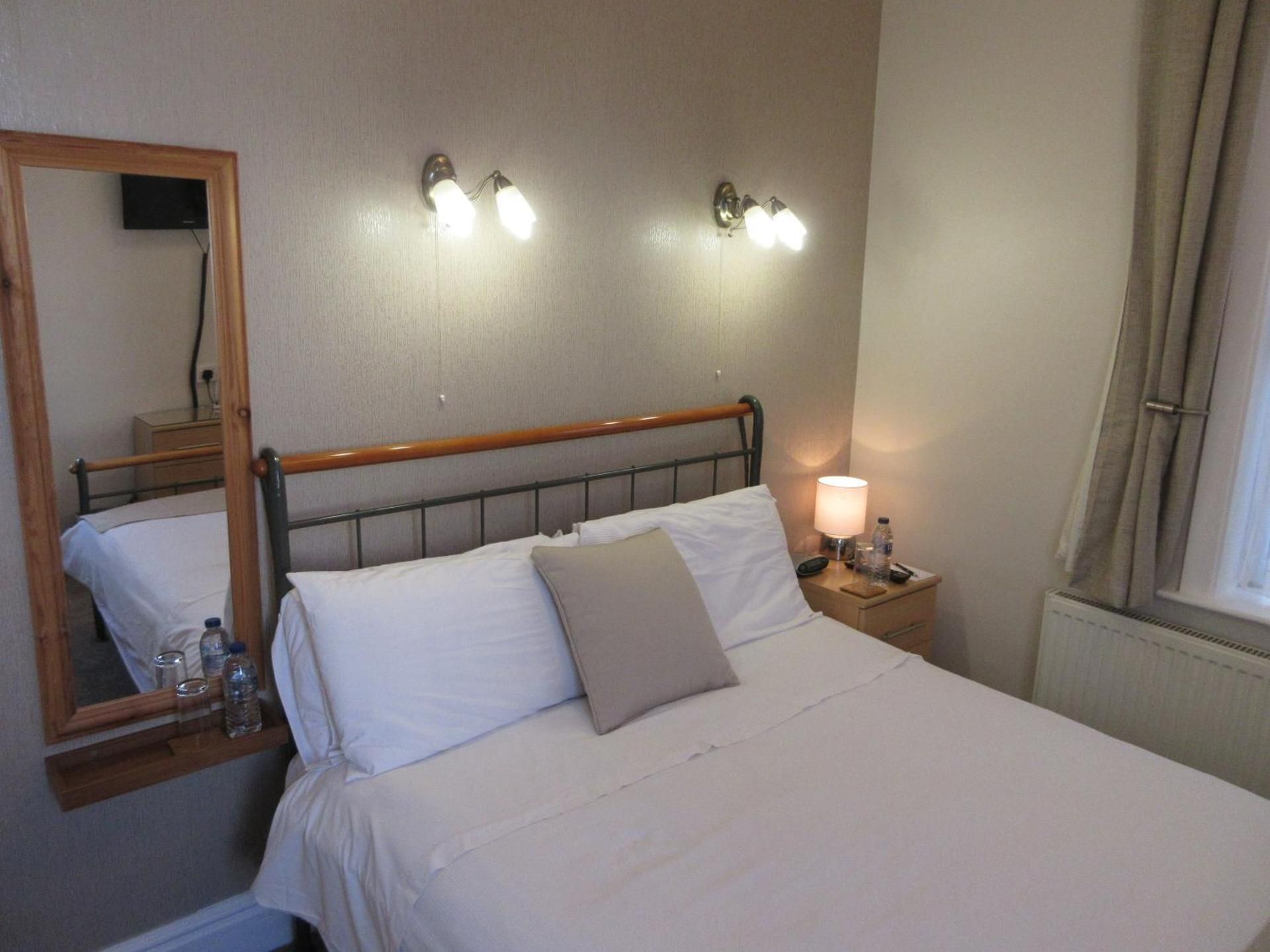 Double Room - Ground Floor
