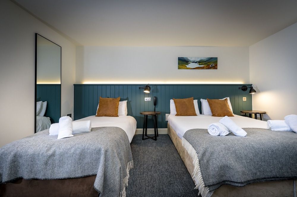 undefined The Loch Ness Inn 9