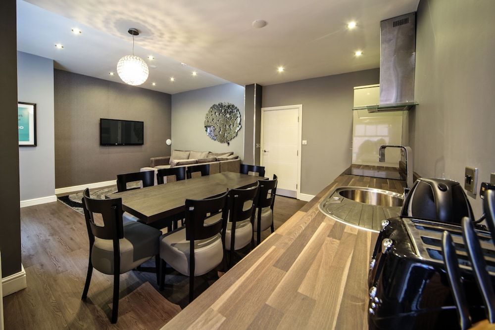 undefined EPIC Aparthotel - Campbell Street 8