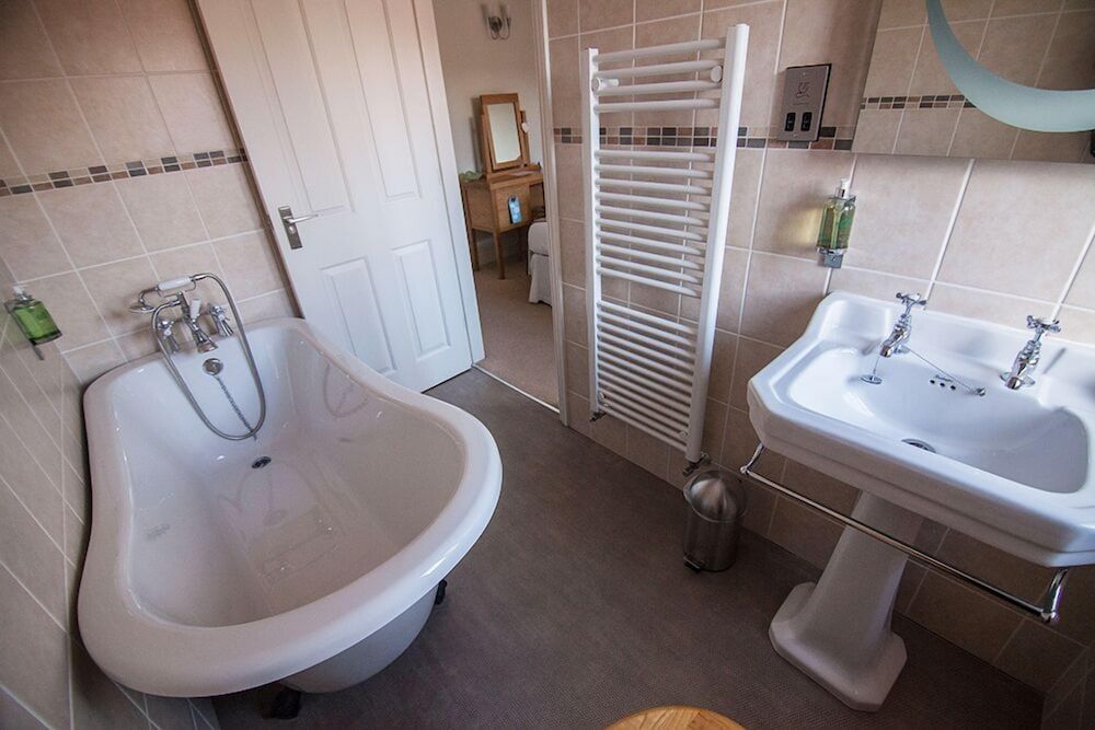 The Kings Arms Double or Twin Room 5