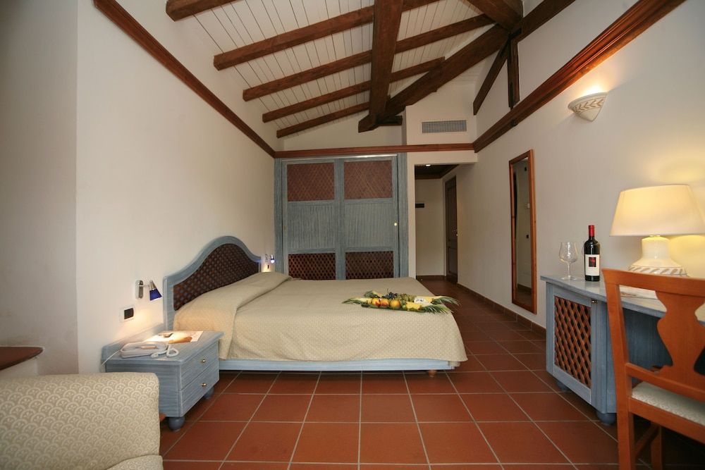 Classic Triple Room, Garden View