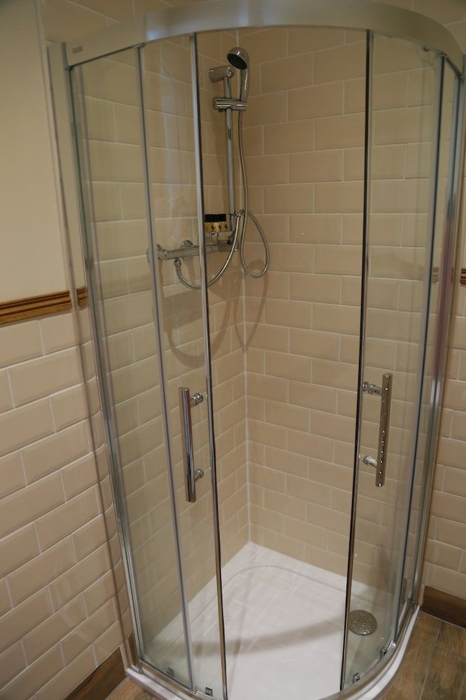 Number 8 The Townhouse Family Triple Room 4