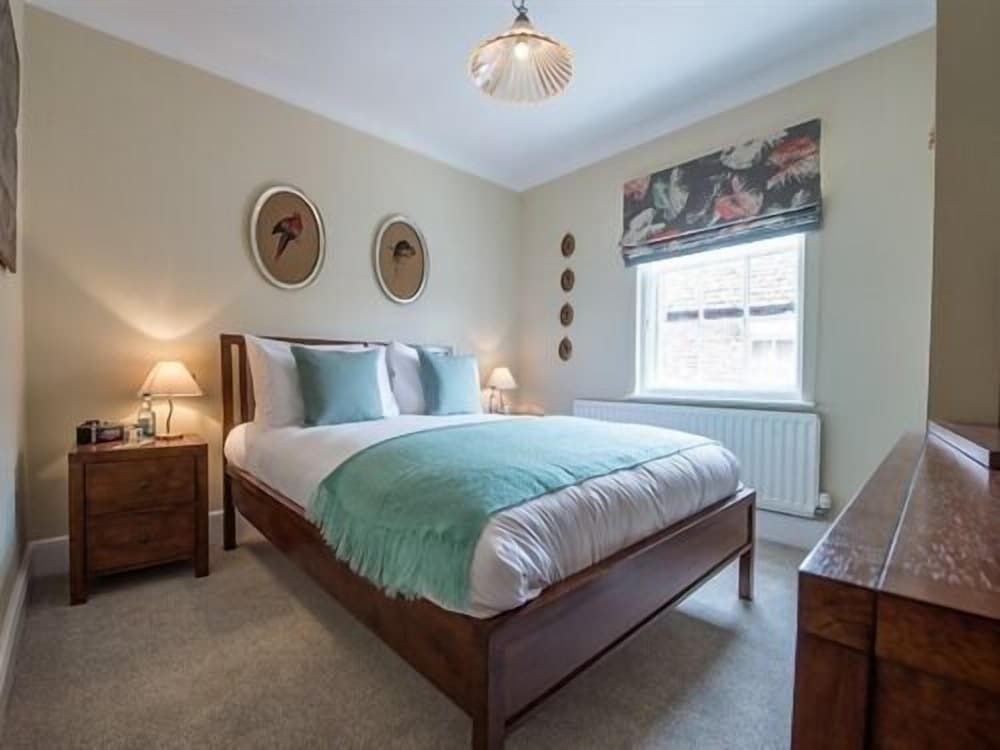 Darwin's Townhouse Double Room, Ensuite 4