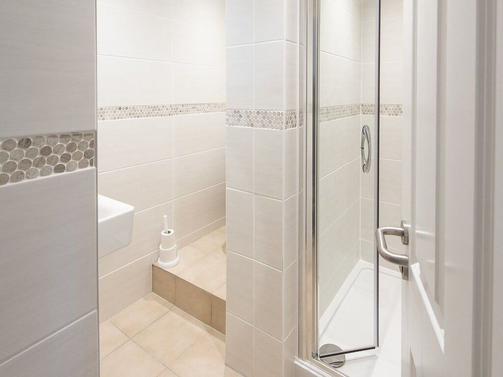 Darwin's Townhouse Double Room, Ensuite 5