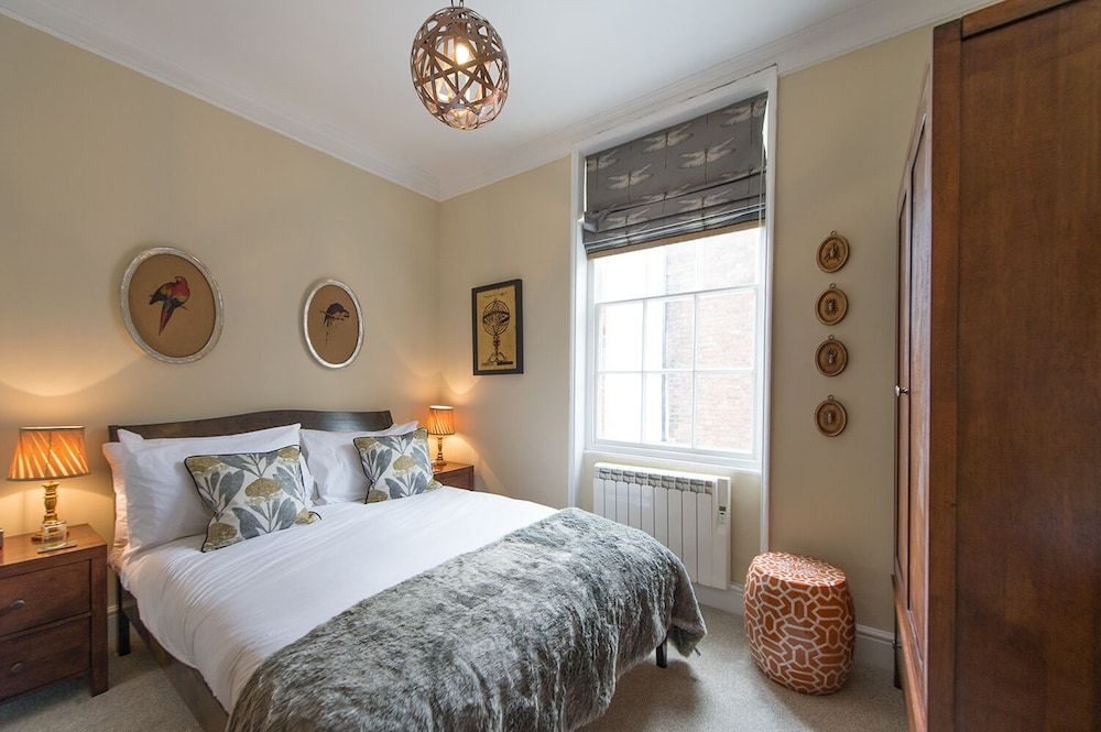 Darwin's Townhouse Double Room, Ensuite 3