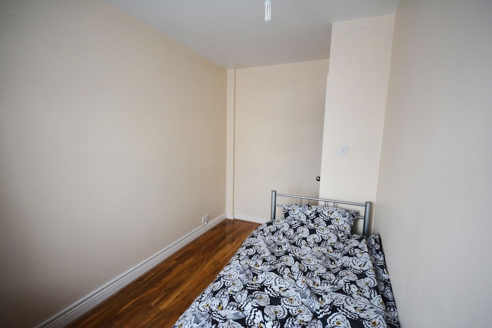 undefined London Luxury 7 Bedroom Holiday Let 6