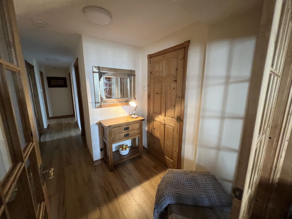 The Anchor Hotel Apartment, Ground Floor 8