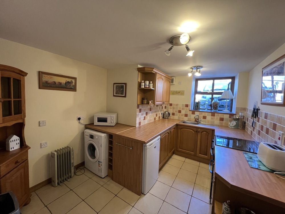 The Anchor Hotel Apartment, Ground Floor 5