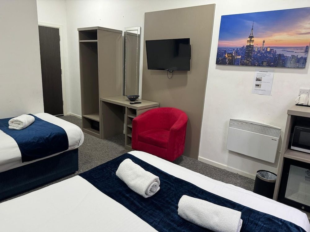 Abbey Hotel by Trivelles Family Room 3