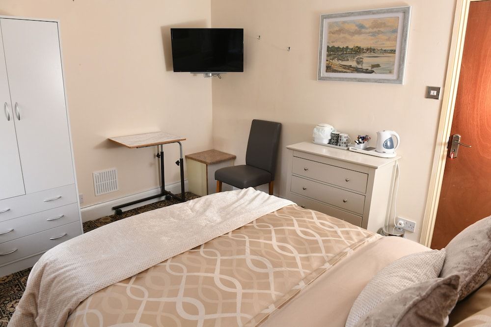 Cilbrwyn Countryside Retreat Superior Double Room 3