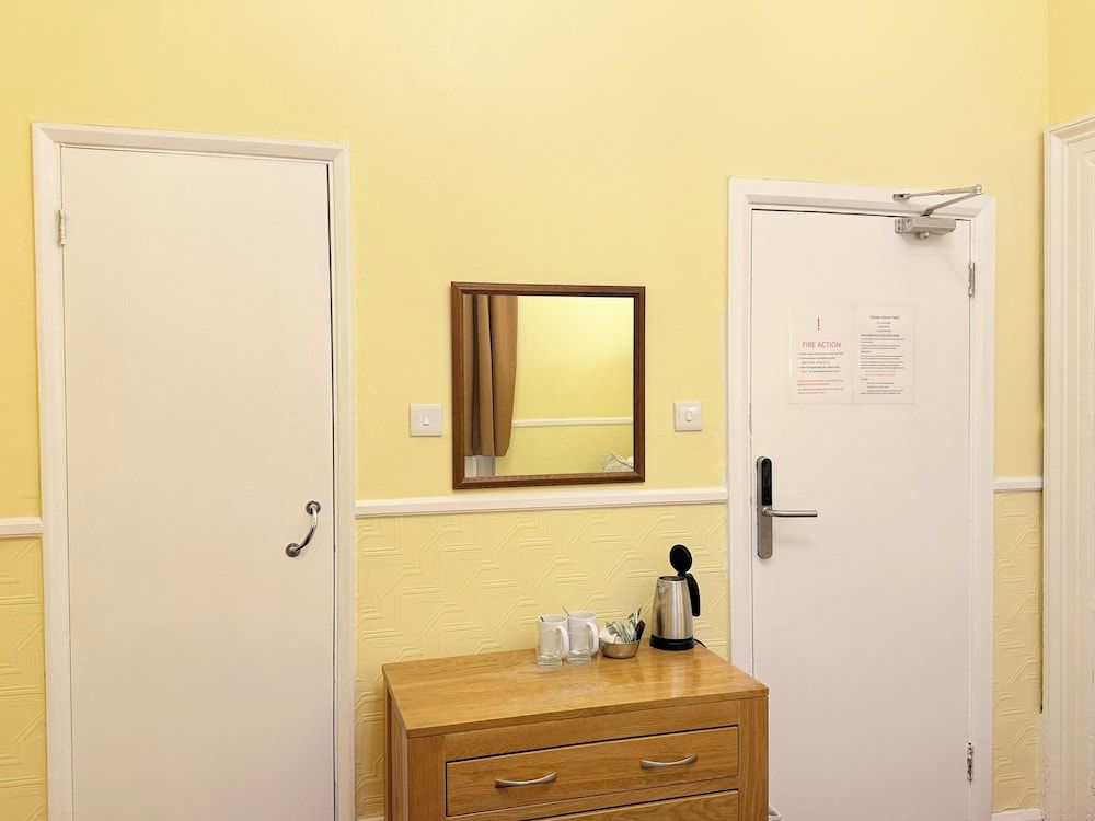 Europa House Hotel Standard Twin Room 25