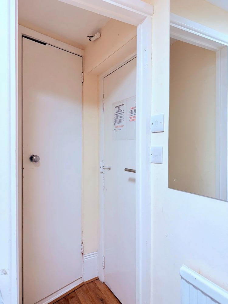 Economy Single Room
