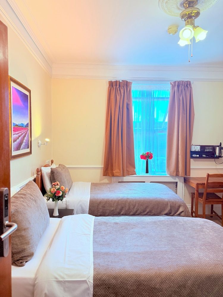 Europa House Hotel Standard Twin Room 17