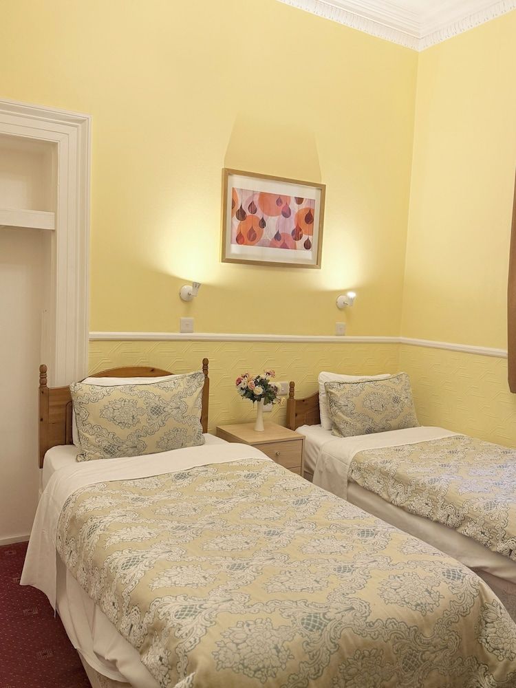 Europa House Hotel Standard Twin Room 7