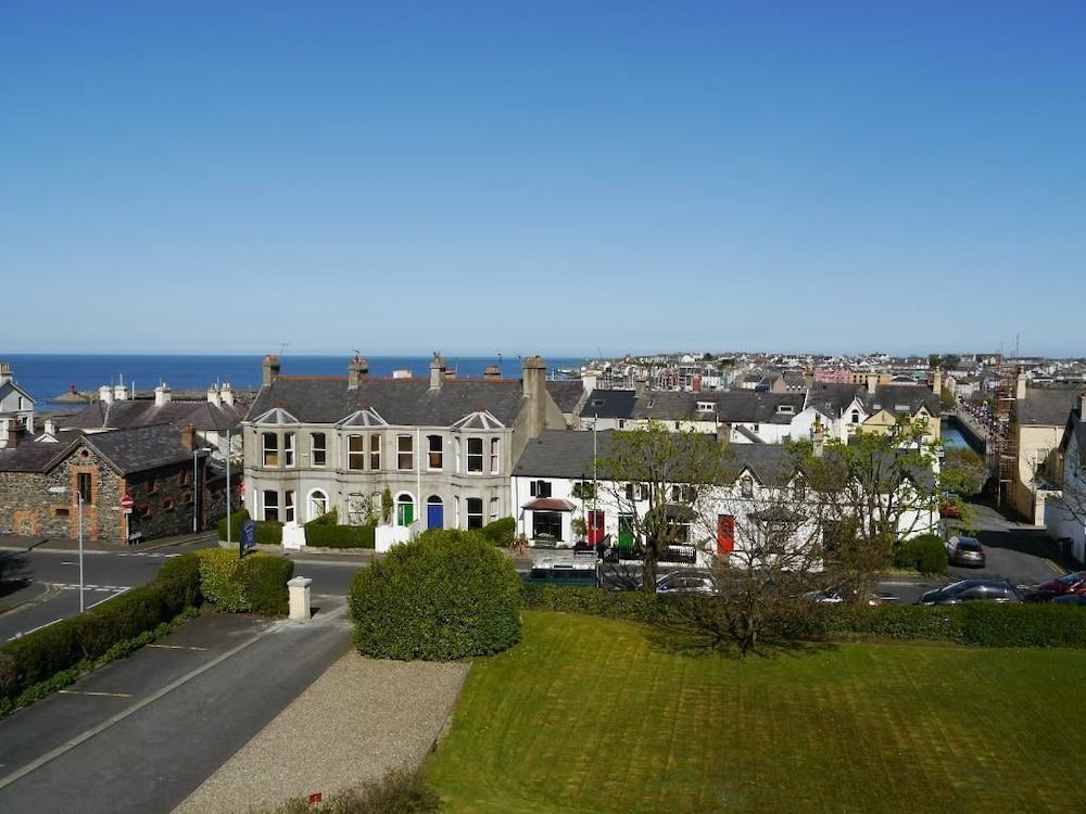 Shelleven House Deluxe Room, Ensuite, Sea View 15