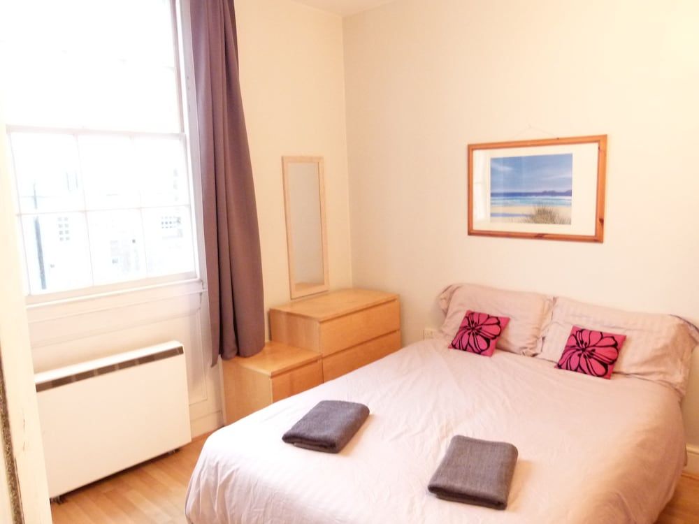 undefined SS Property Hub – Apartment Close to Hyde Park 4