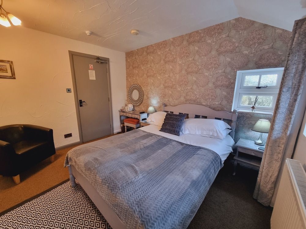 Double Room (Room 9)