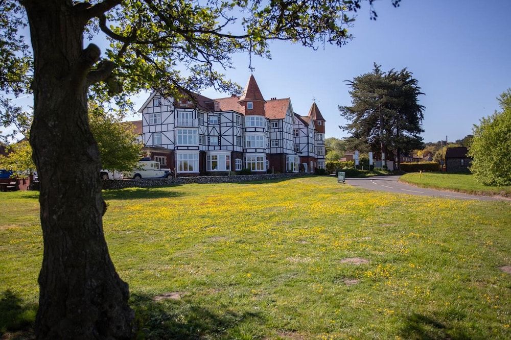 The Links Country Park Hotel
