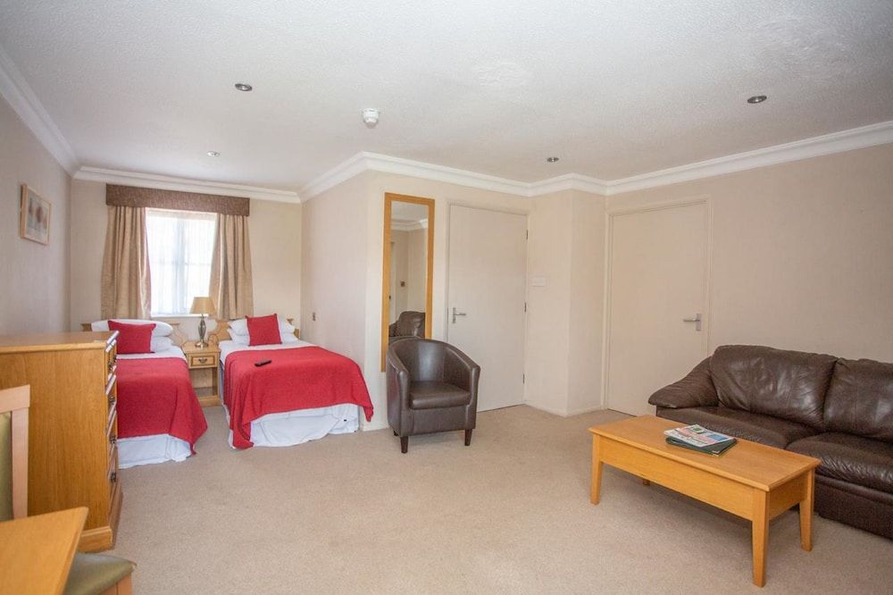 The Links Country Park Hotel Family Room, 1 Bedroom, Garden Area 2